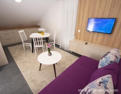 Appartements Notre maison, , logement privé à Lastva Grbaljska, Monténégro - APARTMANI LASTVA_71 (1)